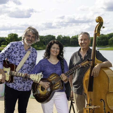 Donna Herula Trio with their instruments