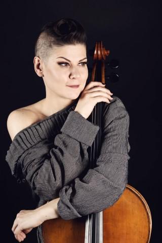 Lillianna Wosko with her cello