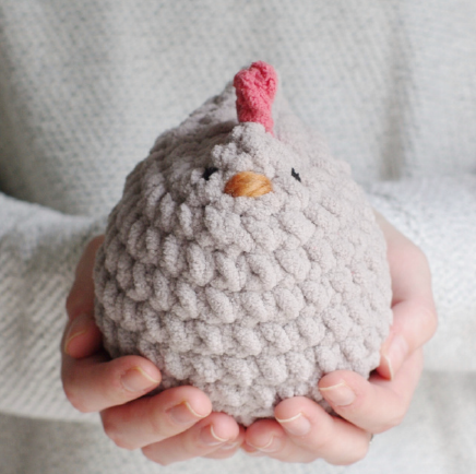 Crocheted chicken